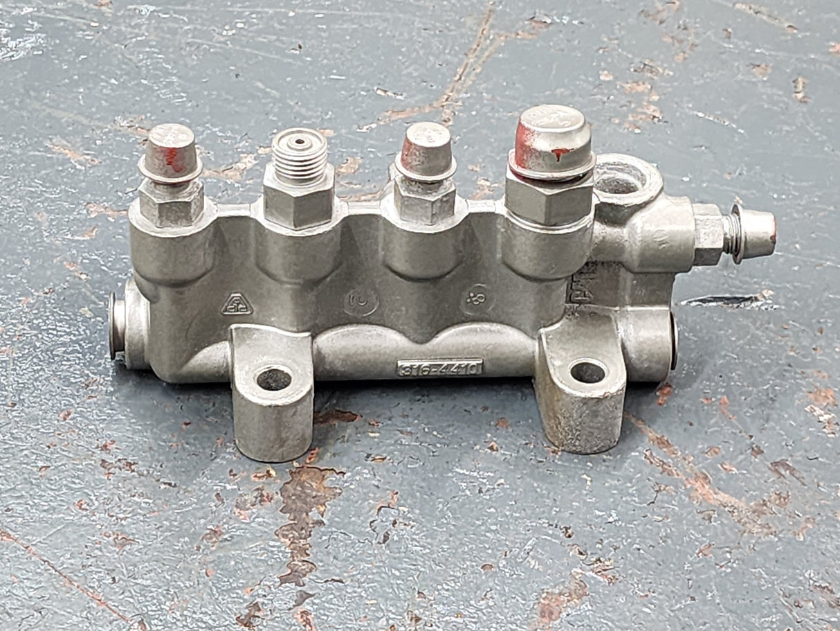 Caterpillar C15 Engine Fuel Manifold Part # 316-4410