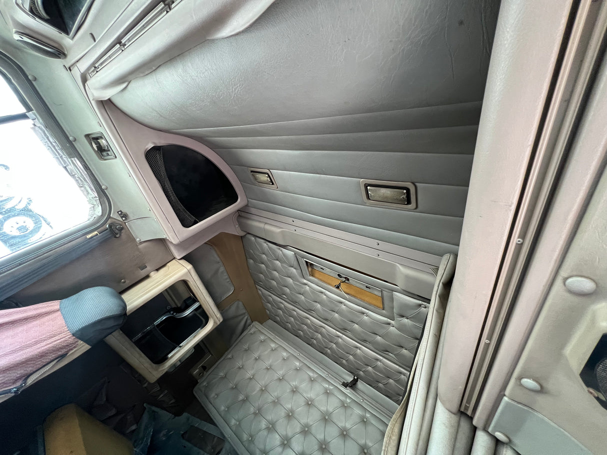 1997 International 9200 SBA Cab For Sale
