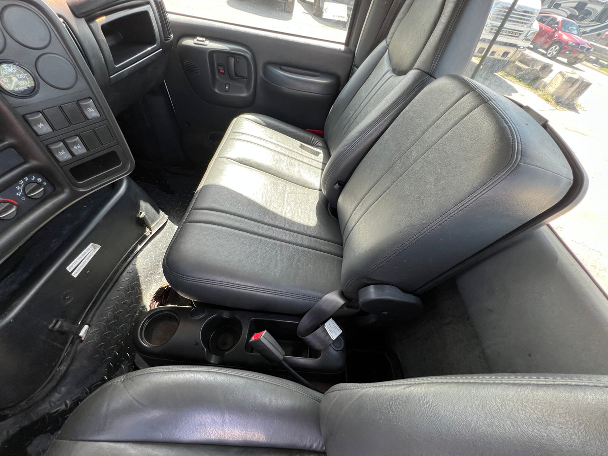 2005 GMC C7500 Conventional Cab