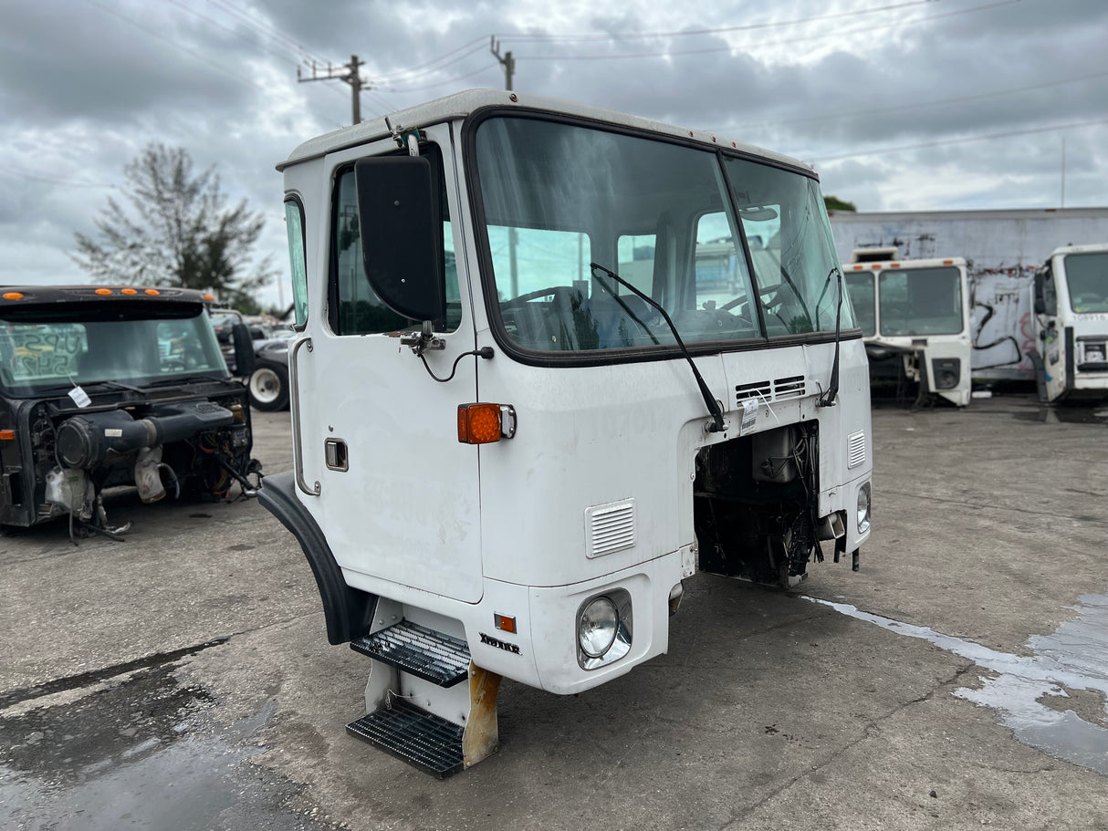 2014 AUTOCAR XPEDITOR DUAL DRIVER - L&R SIT CAB