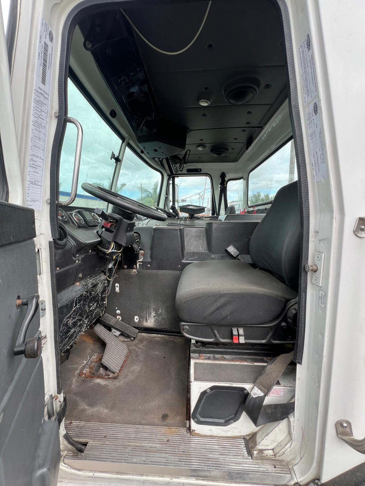 2014 AUTOCAR XPEDITOR DUAL DRIVER - L&R SIT CAB