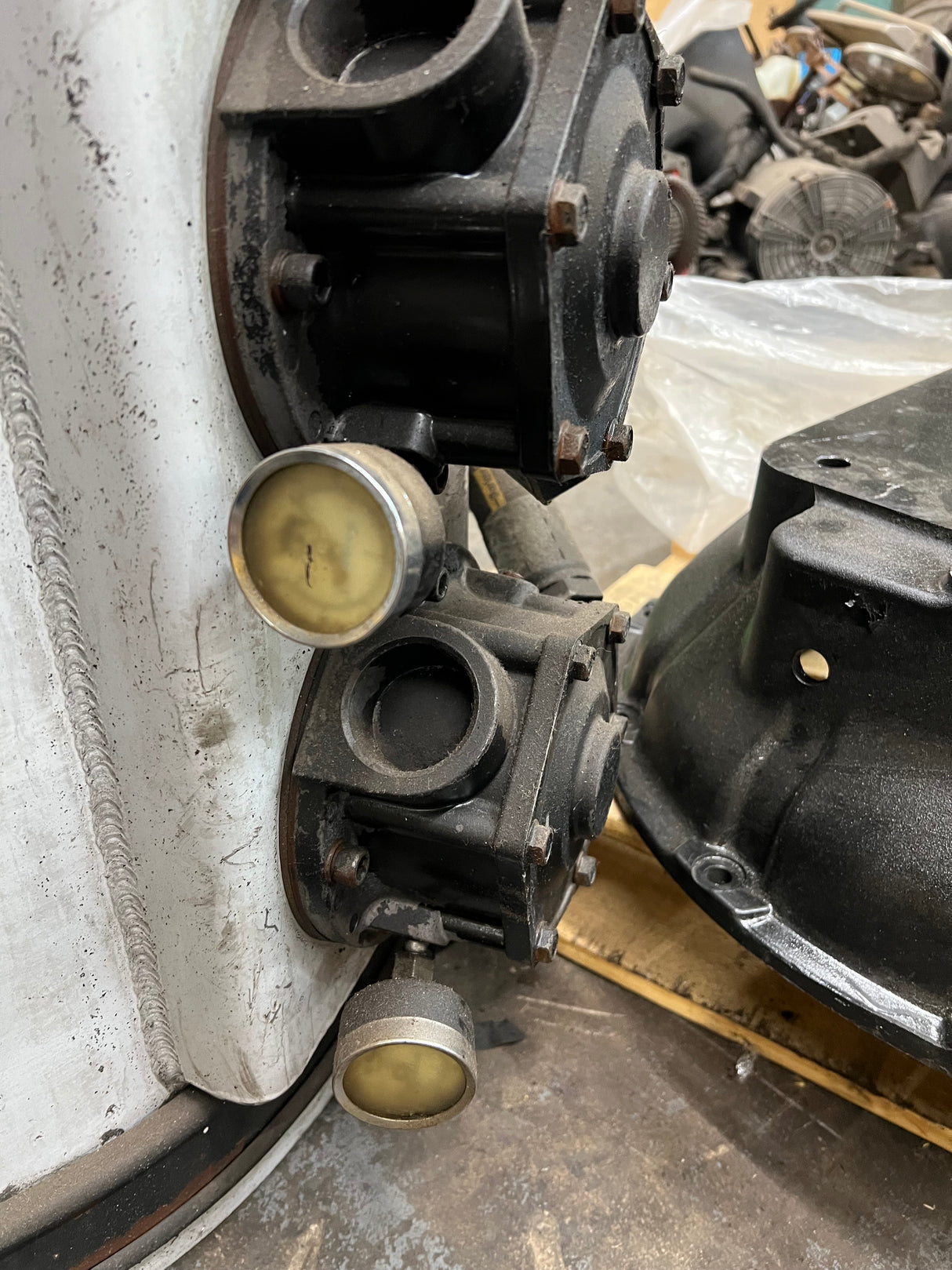 2016 Mack Hydraulic Tank