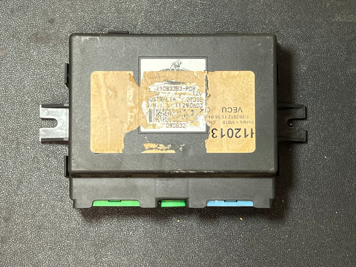 Mack Vehicle Electronic Control Module (VECU) Part # 21083383-P08