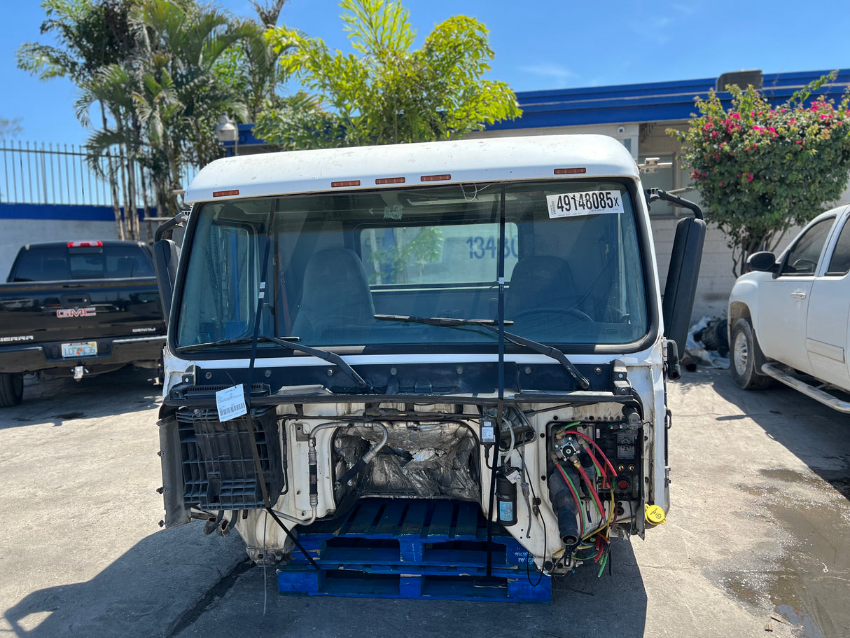 2006 Volvo VNL Conventional New Generation CAB Shell For Sale