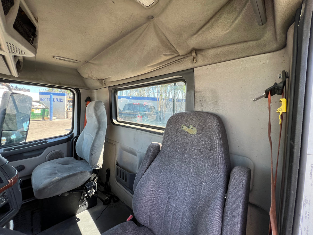 2006 Volvo VNL Conventional New Generation CAB Shell For Sale
