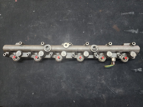 International DT466E EGR Diesel Engine Fuel and Oil Manifold Rail Part# 1841968C4 For Sale