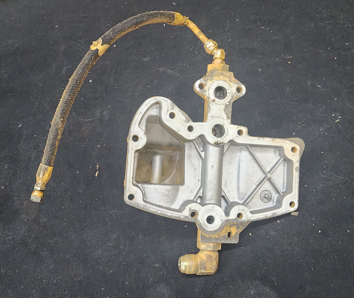2004 Caterpillar C9 Engine Cylinder Block Breather 2435203 For Sale
