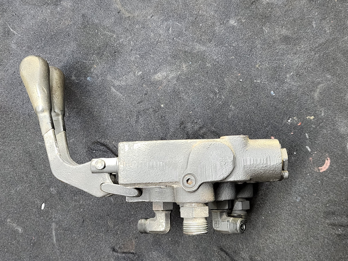 Hydraulic Directional Double Control Valve 060C For Sale