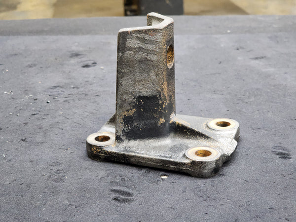 OEM International DT466E Engine Mount 3532953C1 For Sale