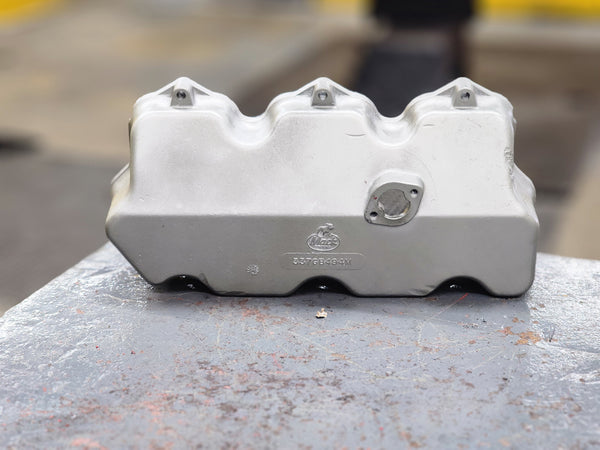 1996 Mack E7 4MR2780 Valve Cover 337GB494M For Sale