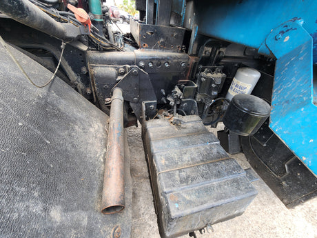 2011 Mack LEU613 Series 600 Garbage Truck W/ Mack MP7 Diesel Engine