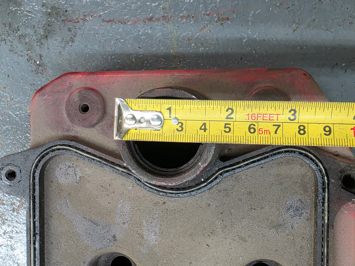 Cummins ISB6.7L Diesel Engine Valve Cover Part # 4944083