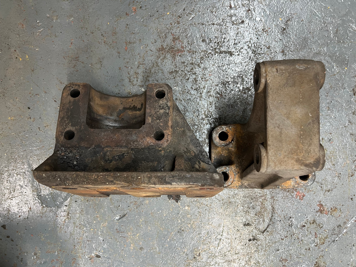 OEM GMC / Chevrolet Rear Engine Mount Bracket / Flywheel Housing Support For Sale