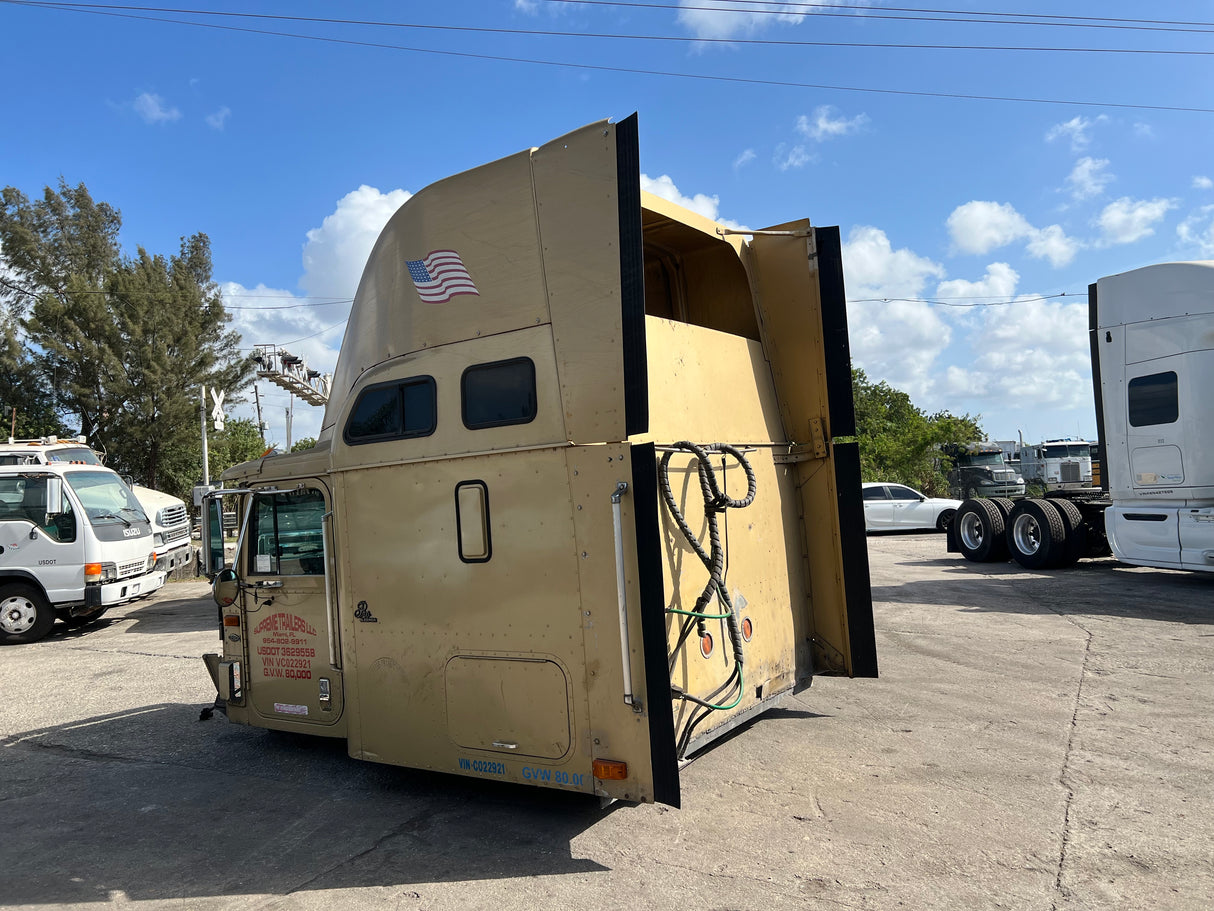 1997 International 9200 SBA Cab For Sale