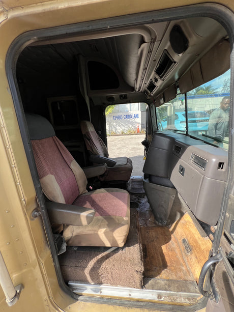 1997 International 9200 SBA Cab For Sale