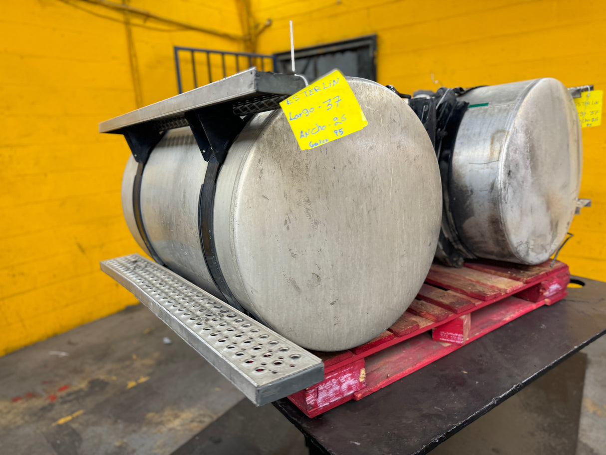 84 Gallon Sterling Fuel Tank Part # 3510760C98 For Sale