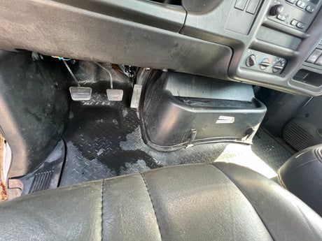 2005 GMC C7500 Conventional Cab