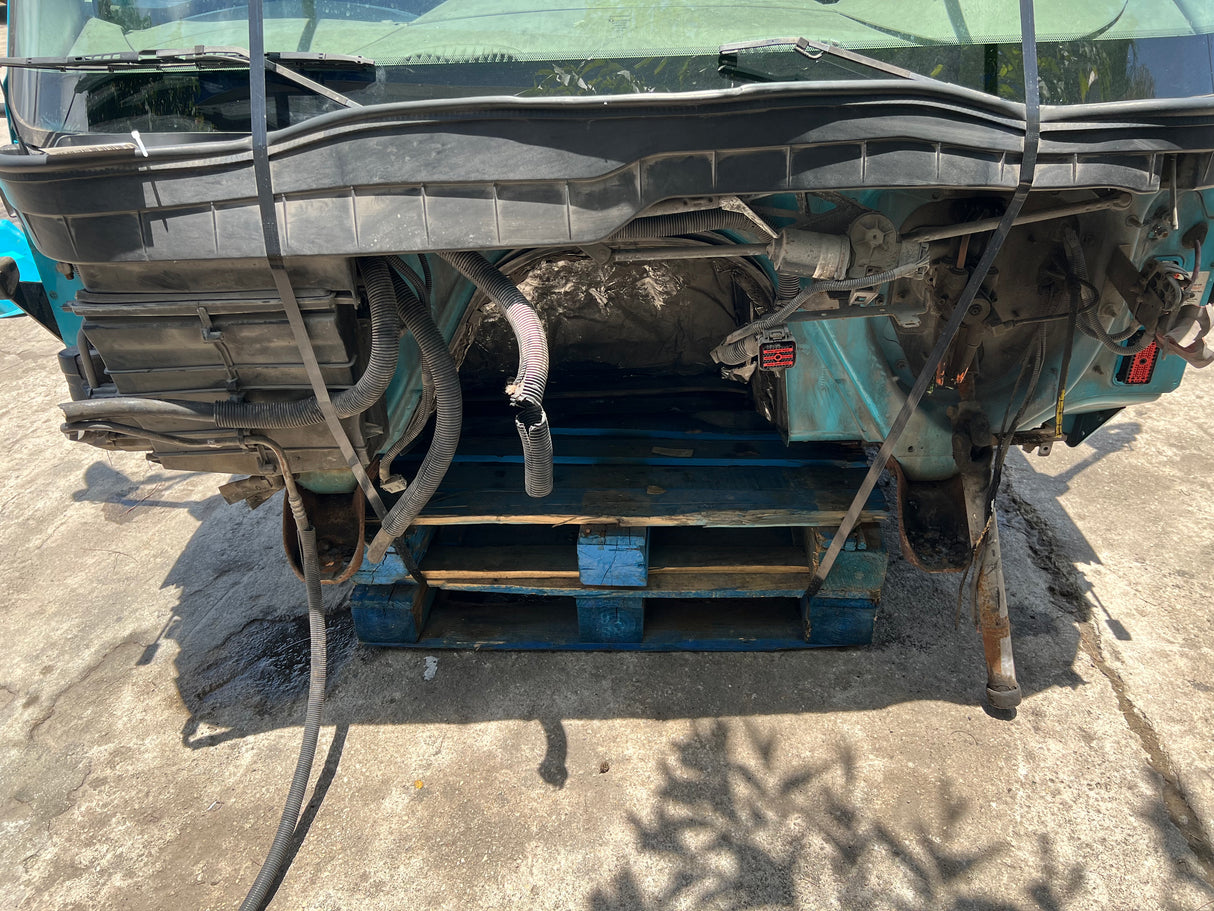 2009 International 4400 SBA CAB SET-BACK-AXLE