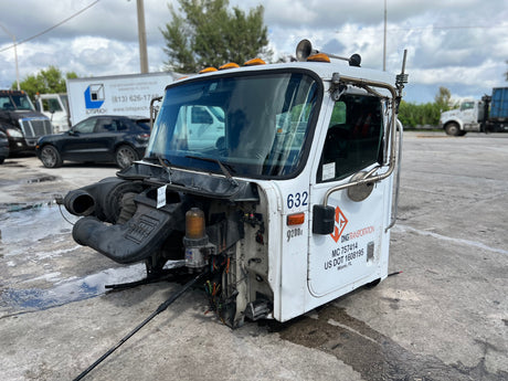 2005 International 9200i CAB Shell