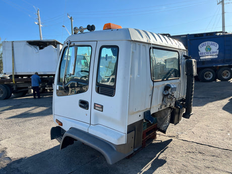 2002 GMC T7500 Tilt Cab Shell