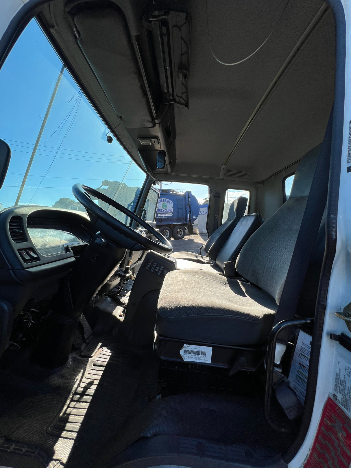2002 GMC T7500 Tilt Cab Shell