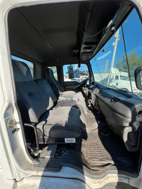 2002 GMC T7500 Tilt Cab Shell