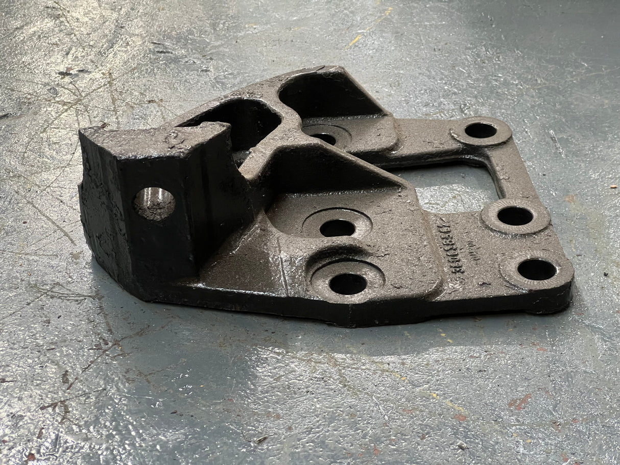 International / Navistar Rear Offset Passenger’s Side Engine Mount Support Part # 3606385C2