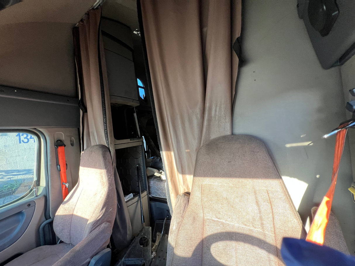 2016 Freightliner Cascadia 125 High Roof Sleeper CAB Shell