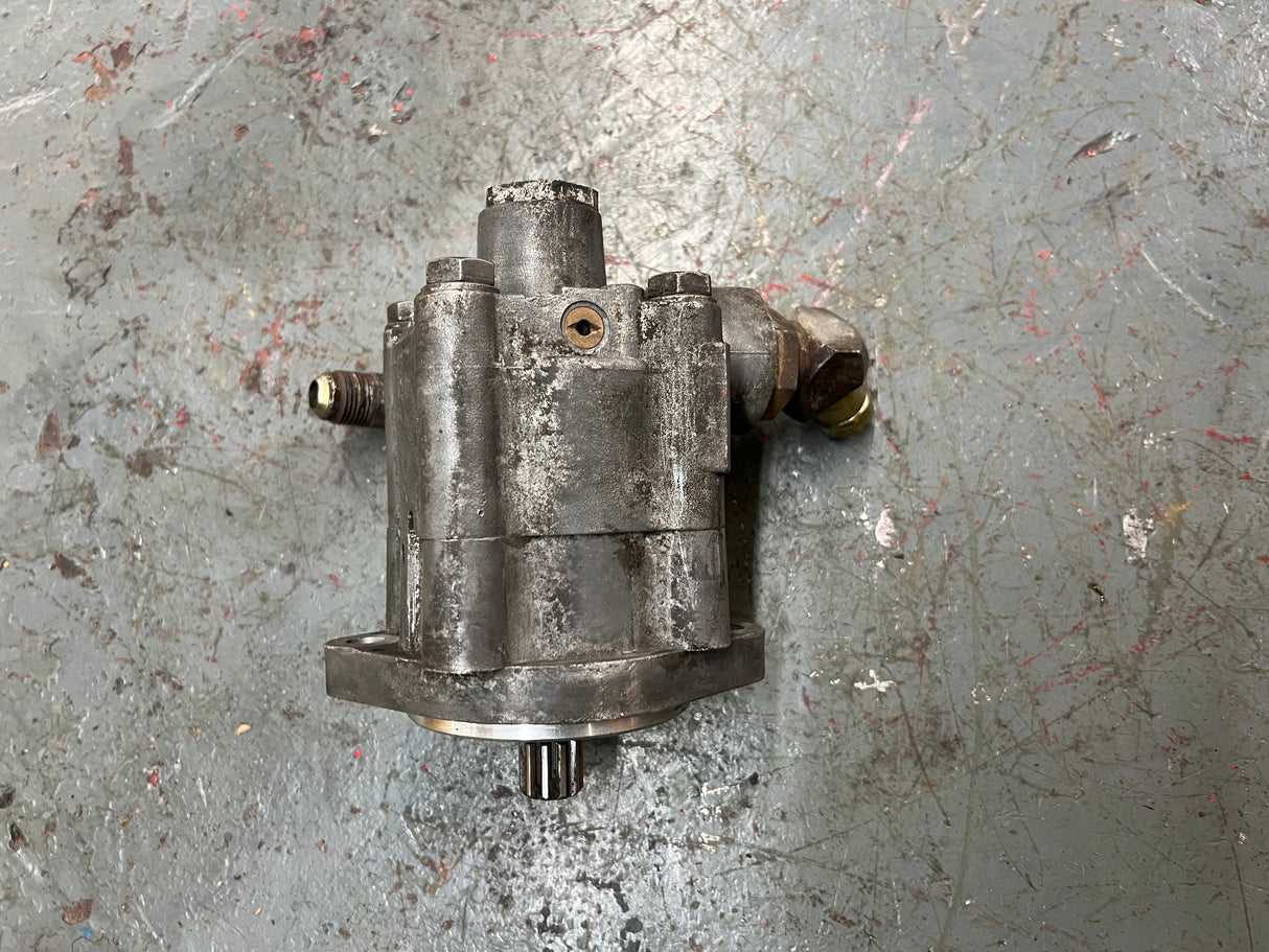 International DT466E Steering Pump LUK Part # 2107611, OEM Part # 2005337C91