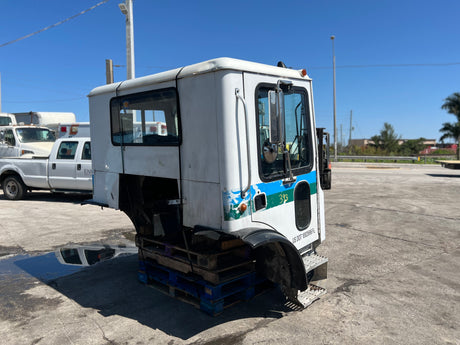 2005 MACK MR688S Low CAB Forward (LCF) Shell For Sale, 600-Series CAB