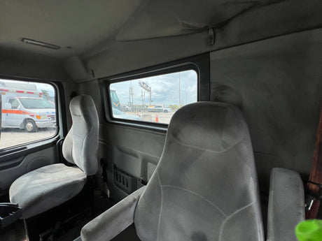 2007 Volvo VNL Conventional New Generation CAB Shell For Sale