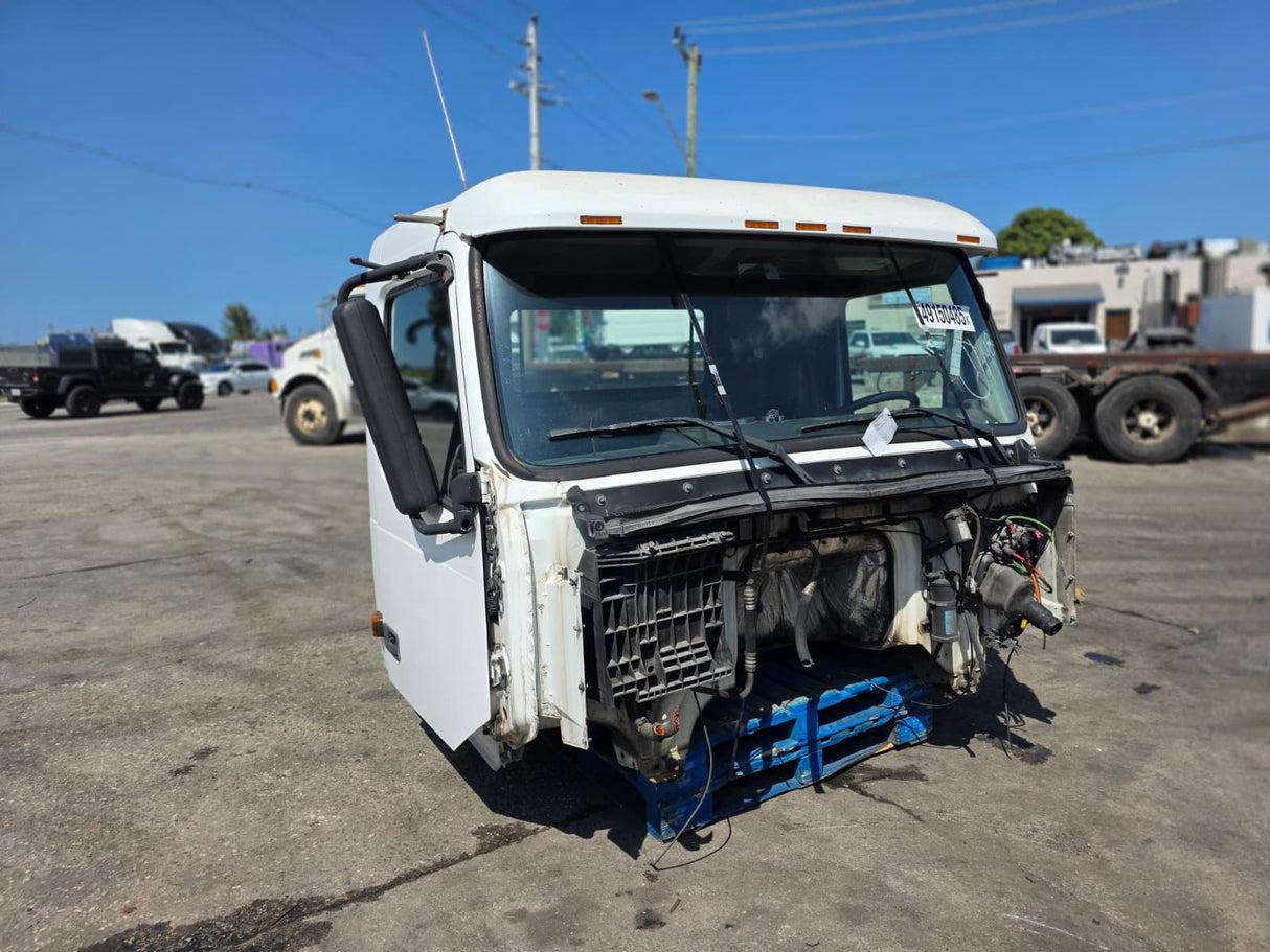 2007 VOLVO VNL CONVENTIONAL NEW GENERATION CAB SHELL FOR SALE